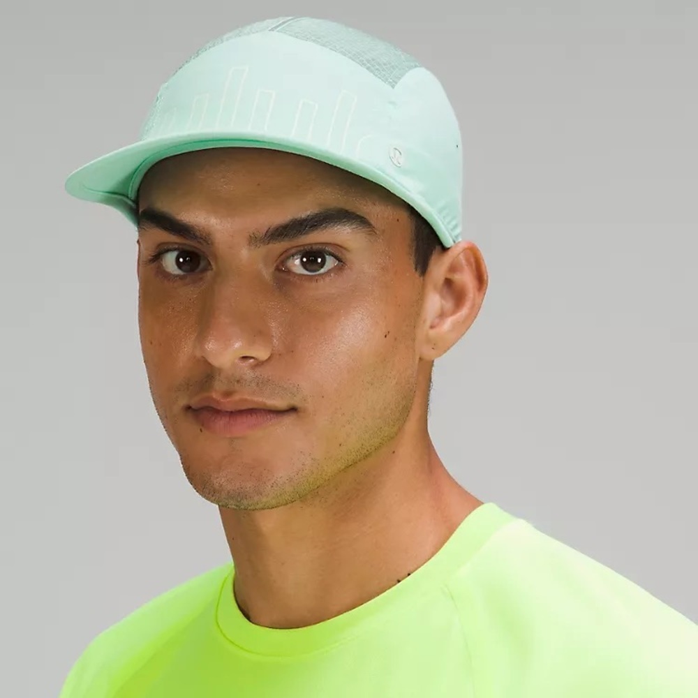 Lululemon Drawcord‎ Hiking Cap, Size L/XL, Colour-Wild Mint/Dewy, NWT